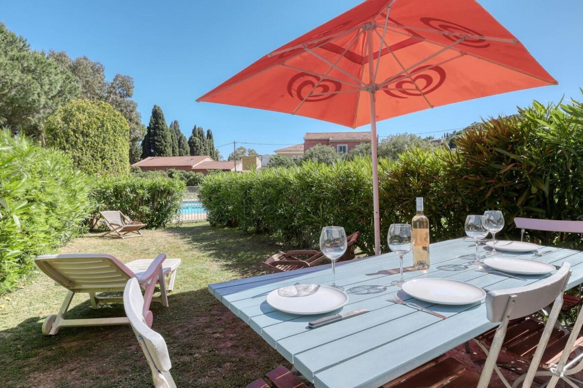 Magnificent Newly Renovated Close To Beach & Swimming Pool Le Lavandou Exterior foto