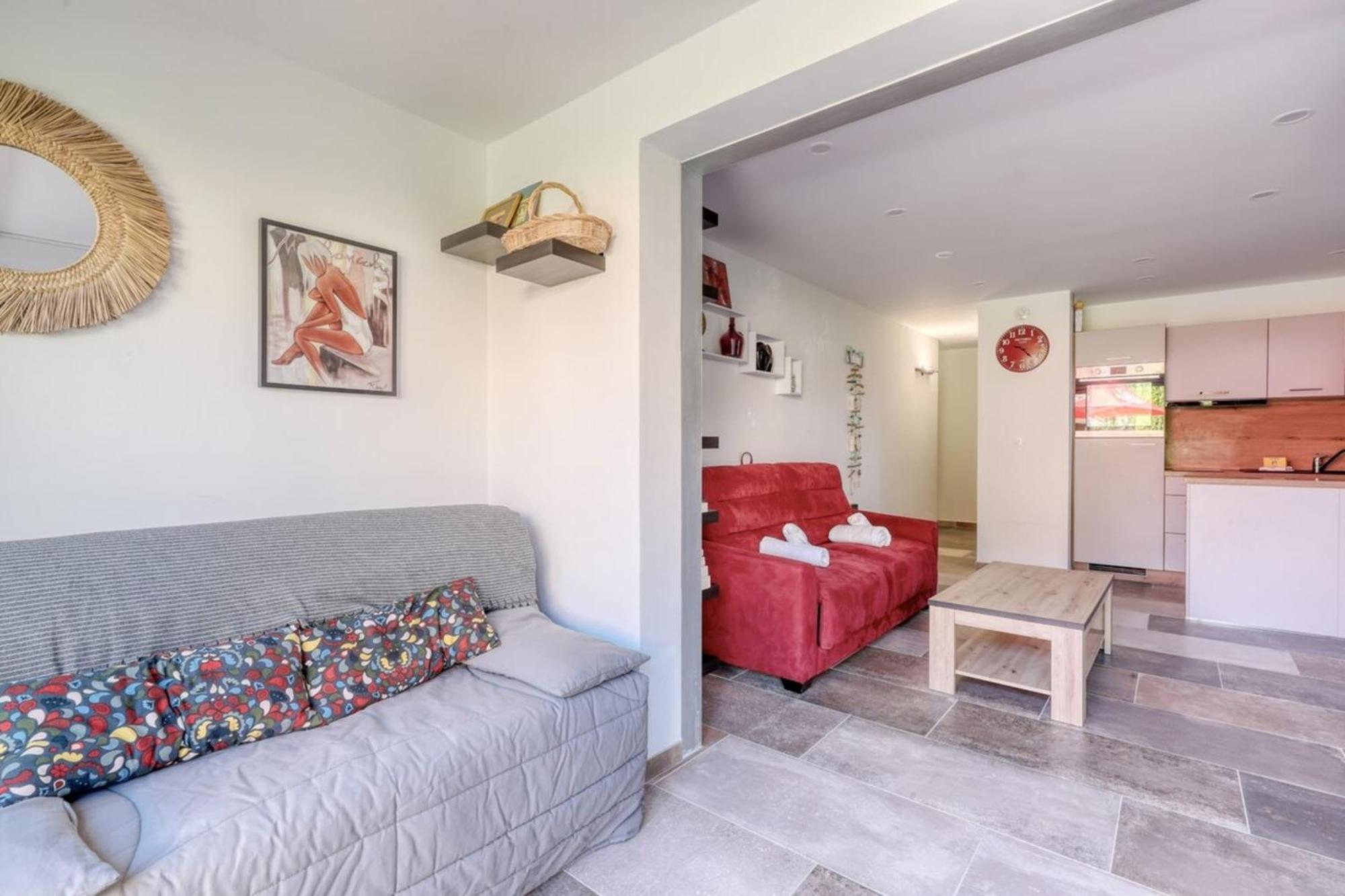 Magnificent Newly Renovated Close To Beach & Swimming Pool Le Lavandou Exterior foto
