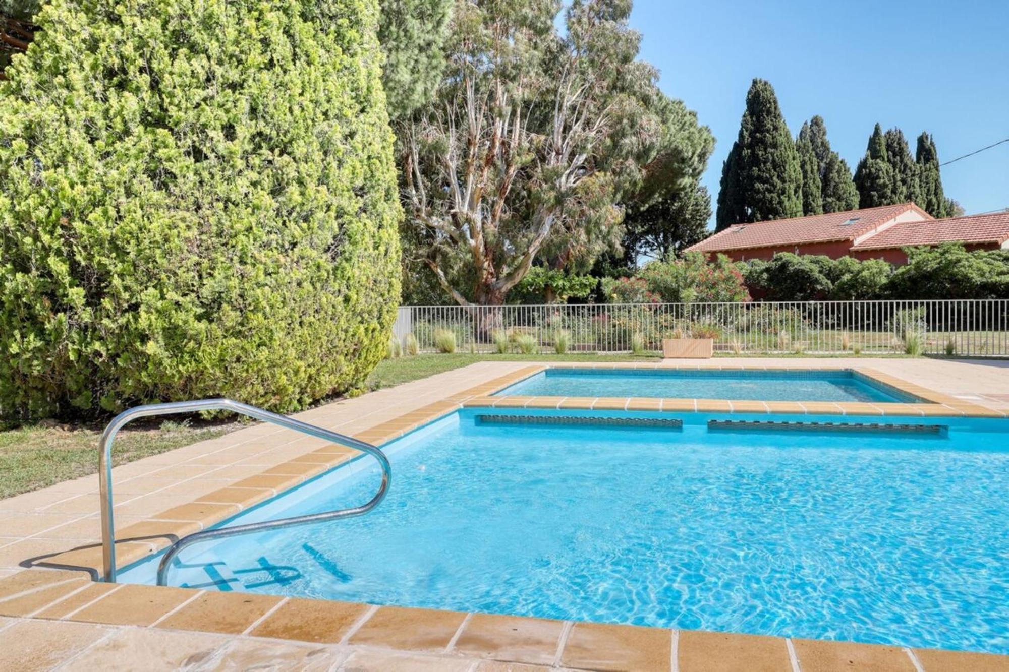 Magnificent Newly Renovated Close To Beach & Swimming Pool Le Lavandou Exterior foto
